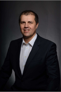 Mitarbeiterbild Stefan Bartha